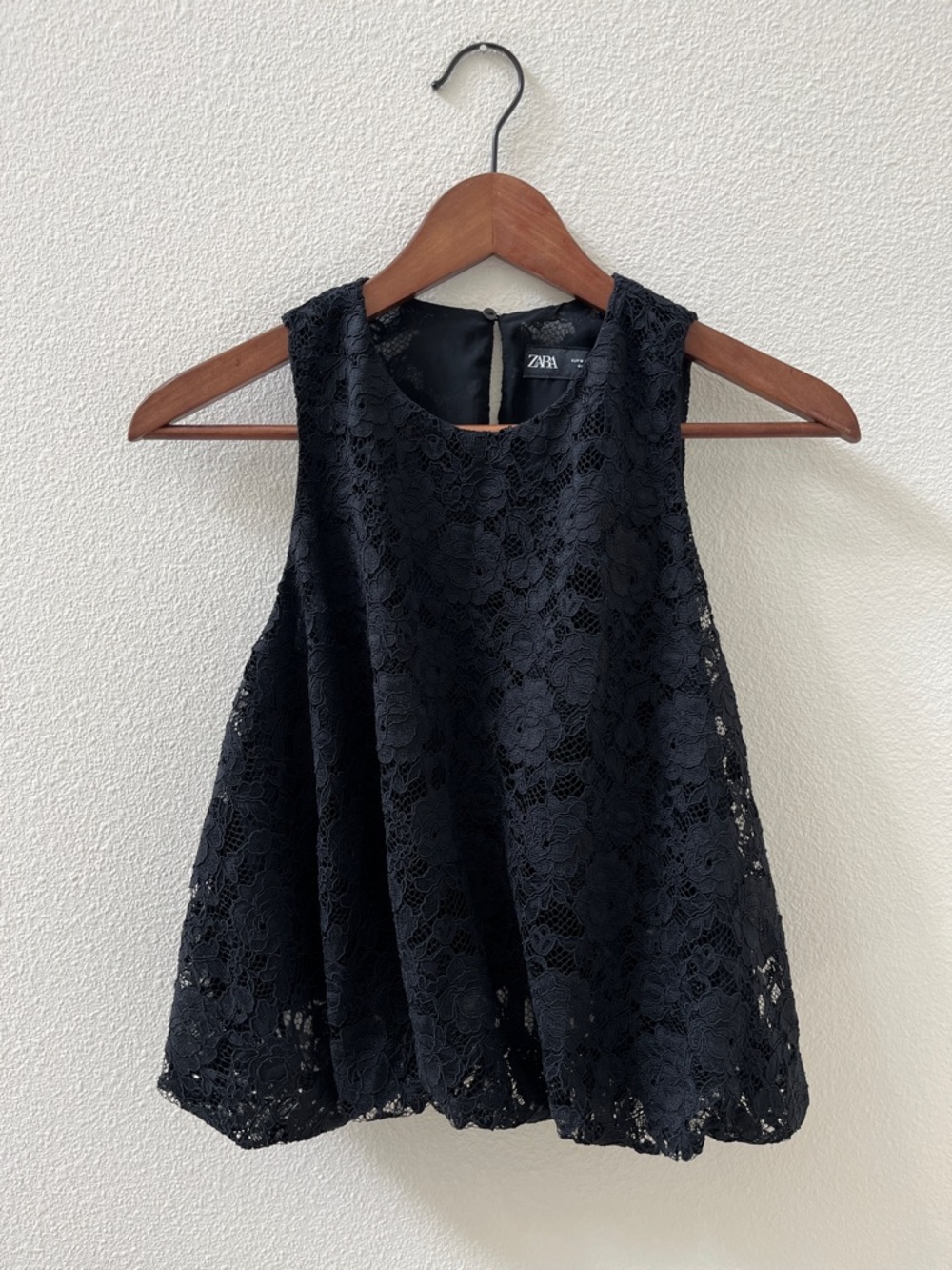 NWOT Zara Black Floral Lace Sleeveless Top